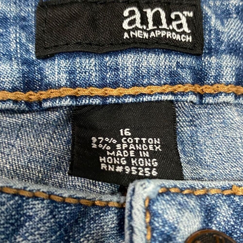 a.n.a. A New Approach Wide Leg Flare Blue Jeans Size 16 - Picture 6 of 11